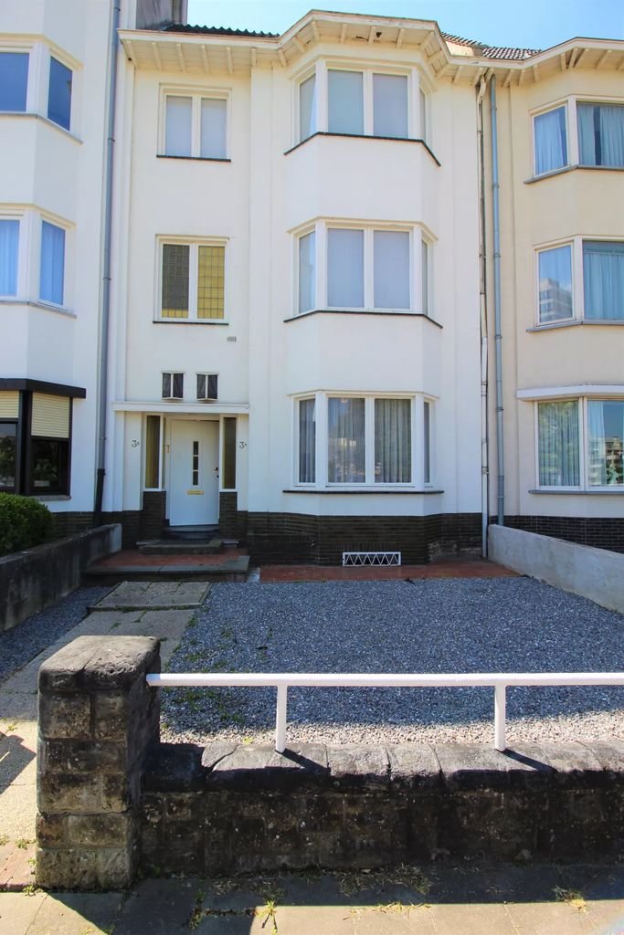 Gerenoveerde jaren '30 woning met tuin - Afbeelding 1