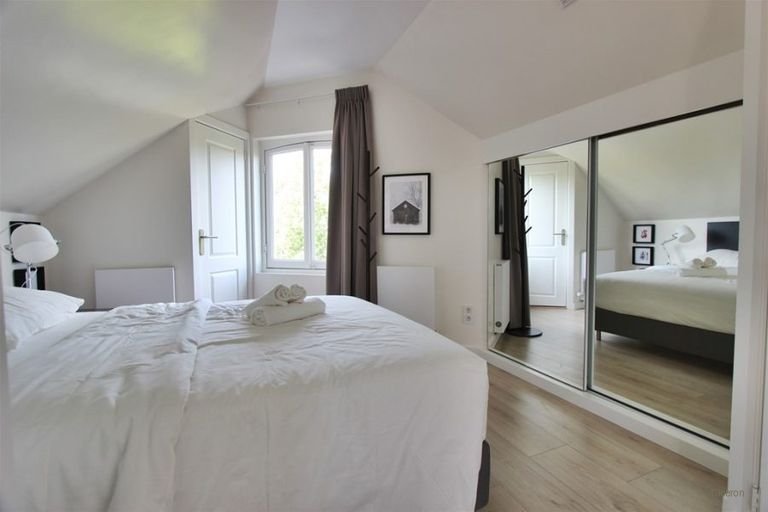 Gerenoveerd appartement met grachtzicht in de Jordaan - Afbeelding 9