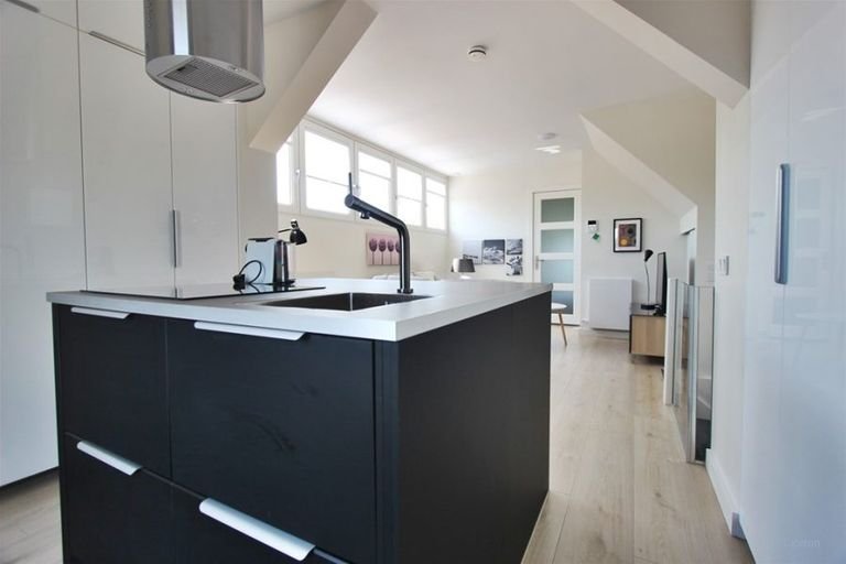 Gerenoveerd appartement met grachtzicht in de Jordaan - Afbeelding 7