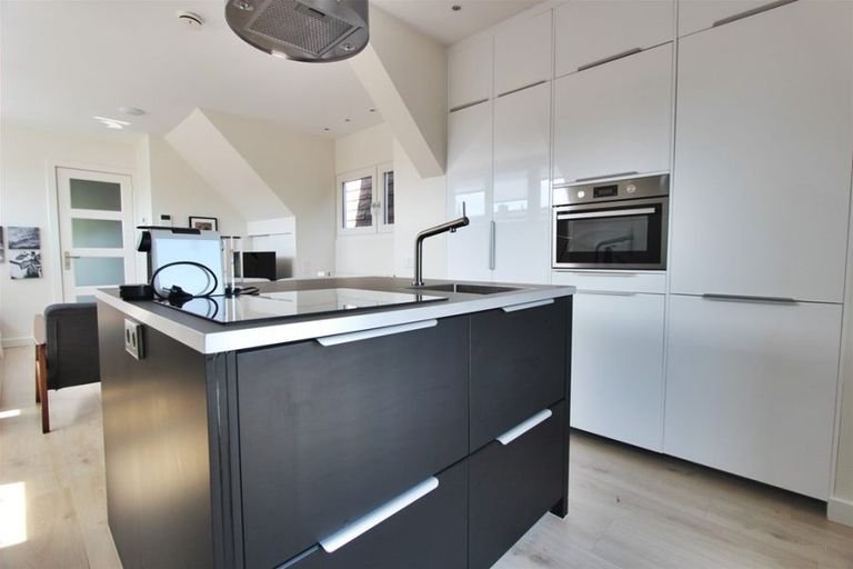 Gerenoveerd appartement met grachtzicht in de Jordaan - Afbeelding 6