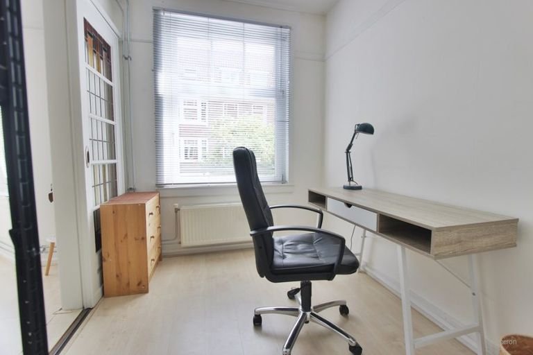 Gemeubileerd appartement met balkon en werkkamer - Afbeelding 4