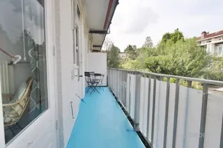 Gemeubileerd appartement met balkon en werkkamer