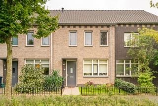 Ruim huis met 3 slaapkamers en tuin in Horst - Afbeelding 3
