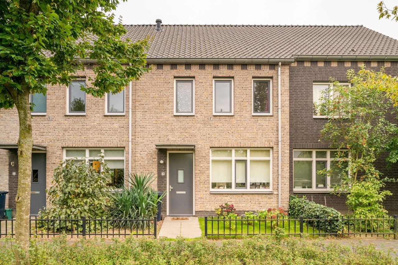 Ruim huis met 3 slaapkamers en tuin in Horst - Afbeelding 1