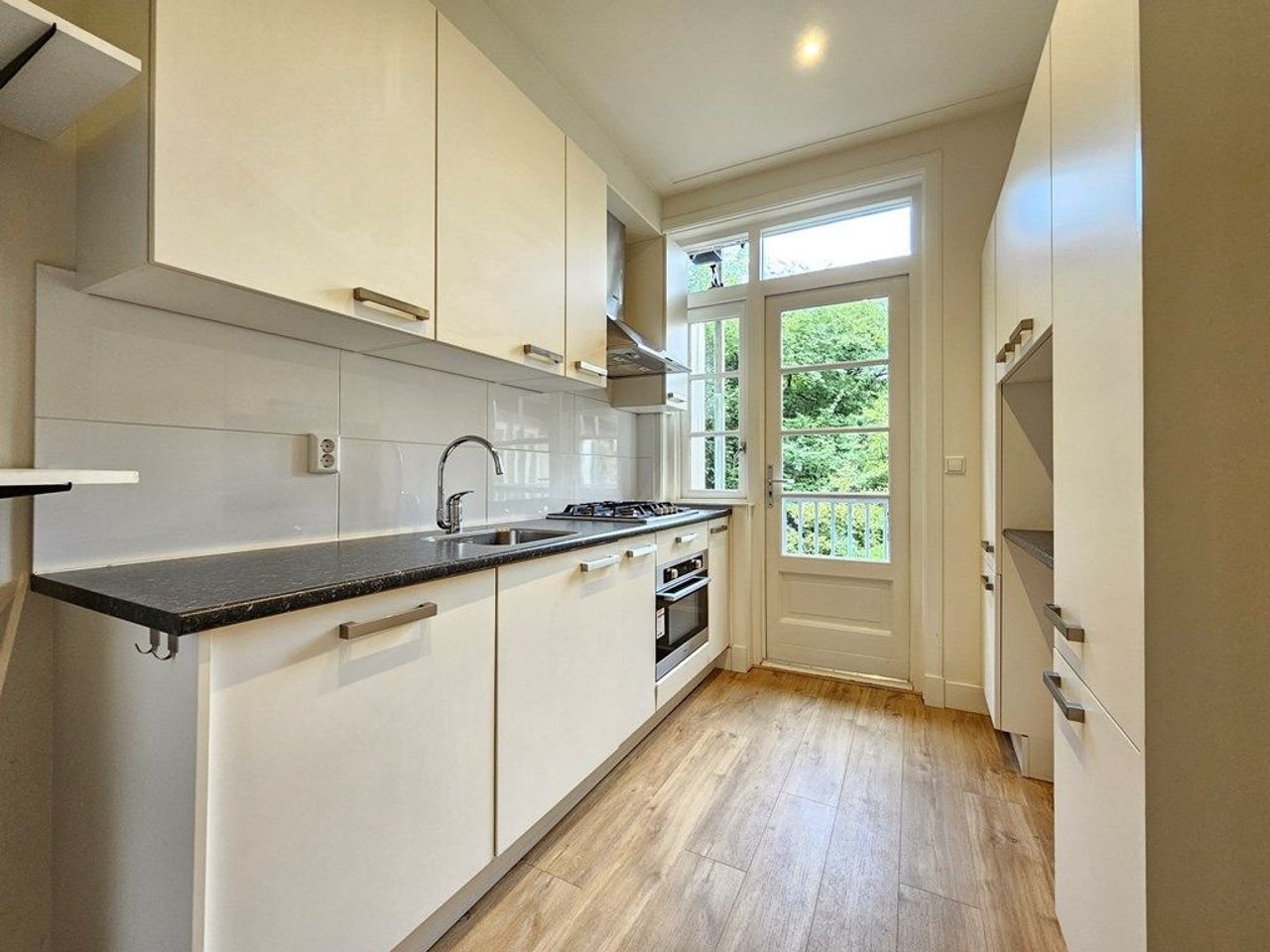 Licht appartement Stadionkade met balkon op zuid - Afbeelding 14