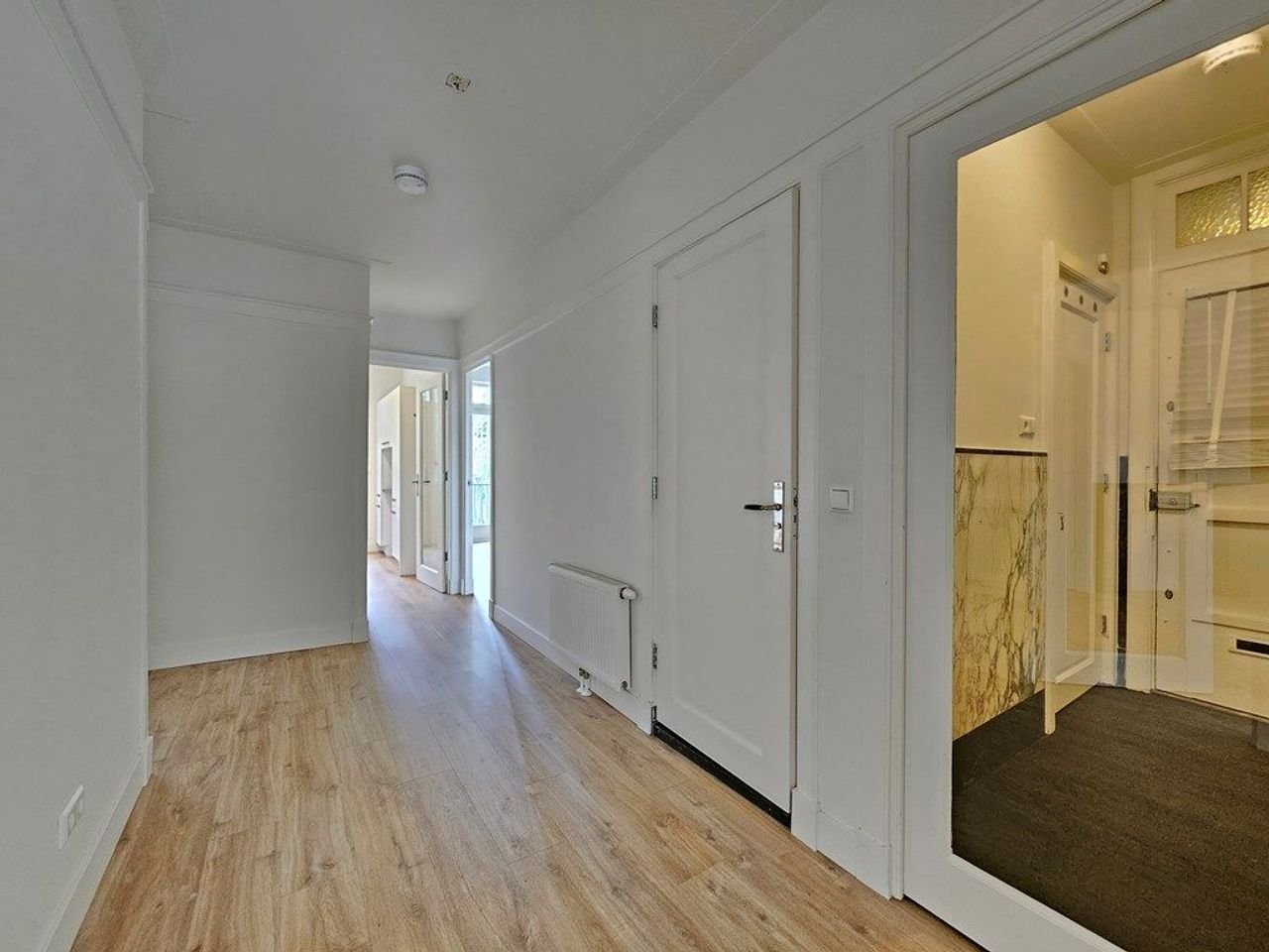 Licht appartement Stadionkade met balkon op zuid - Afbeelding 3