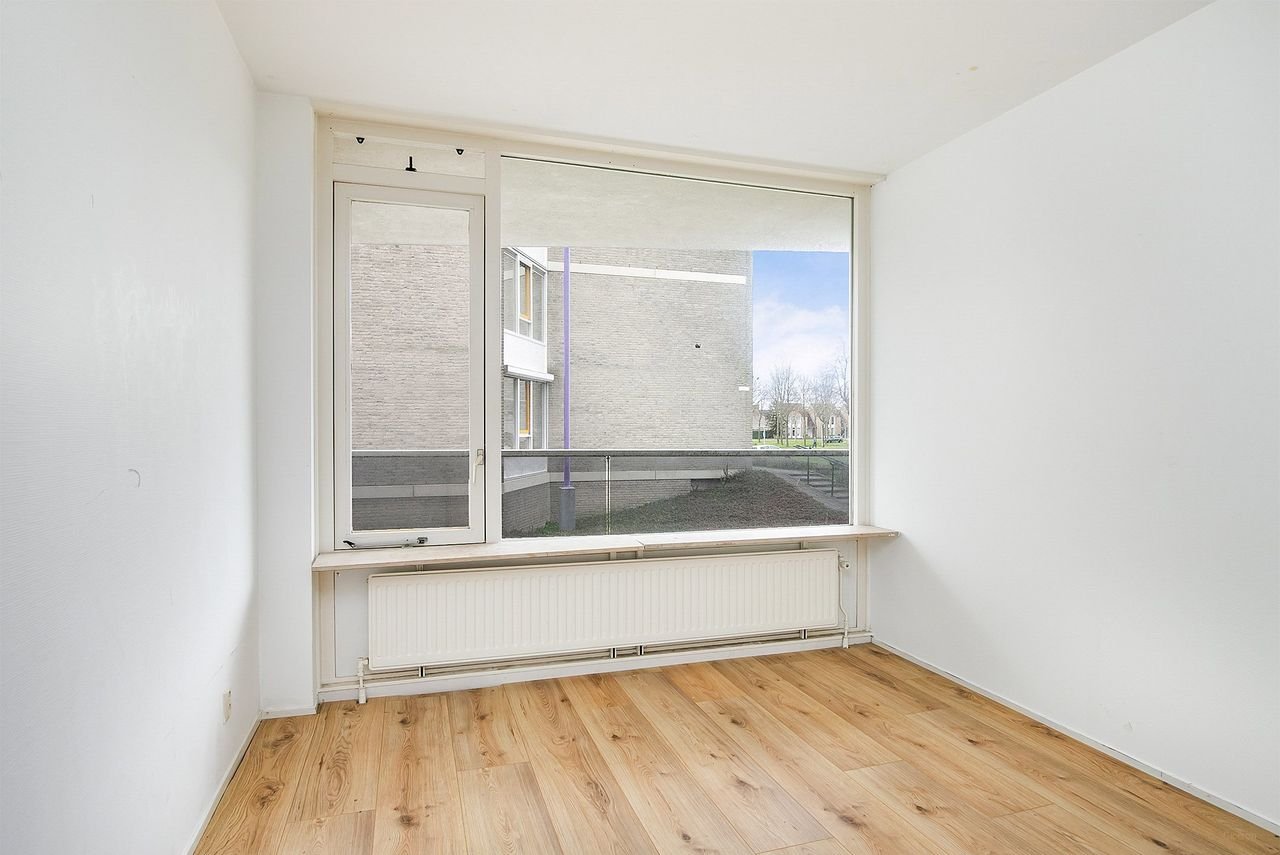 Living by the water: 140m² in Laguna - Image 11