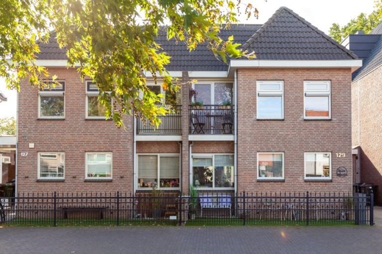 Temporary living with a garden in Soesterberg - Image 1