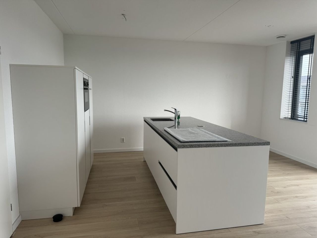 Licht 81m² appartement met kookeiland - Afbeelding 17