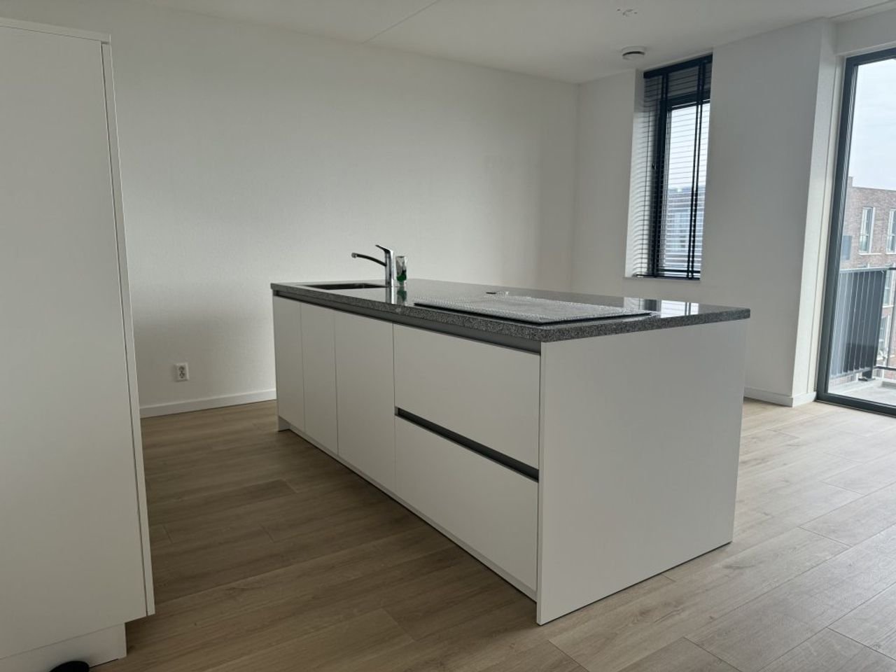 Licht 81m² appartement met kookeiland - Afbeelding 19