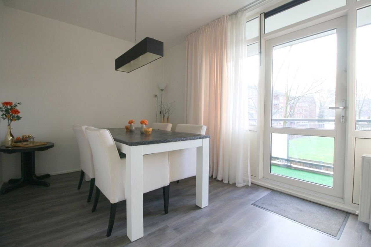 Furnished apartment with balcony - Image 7