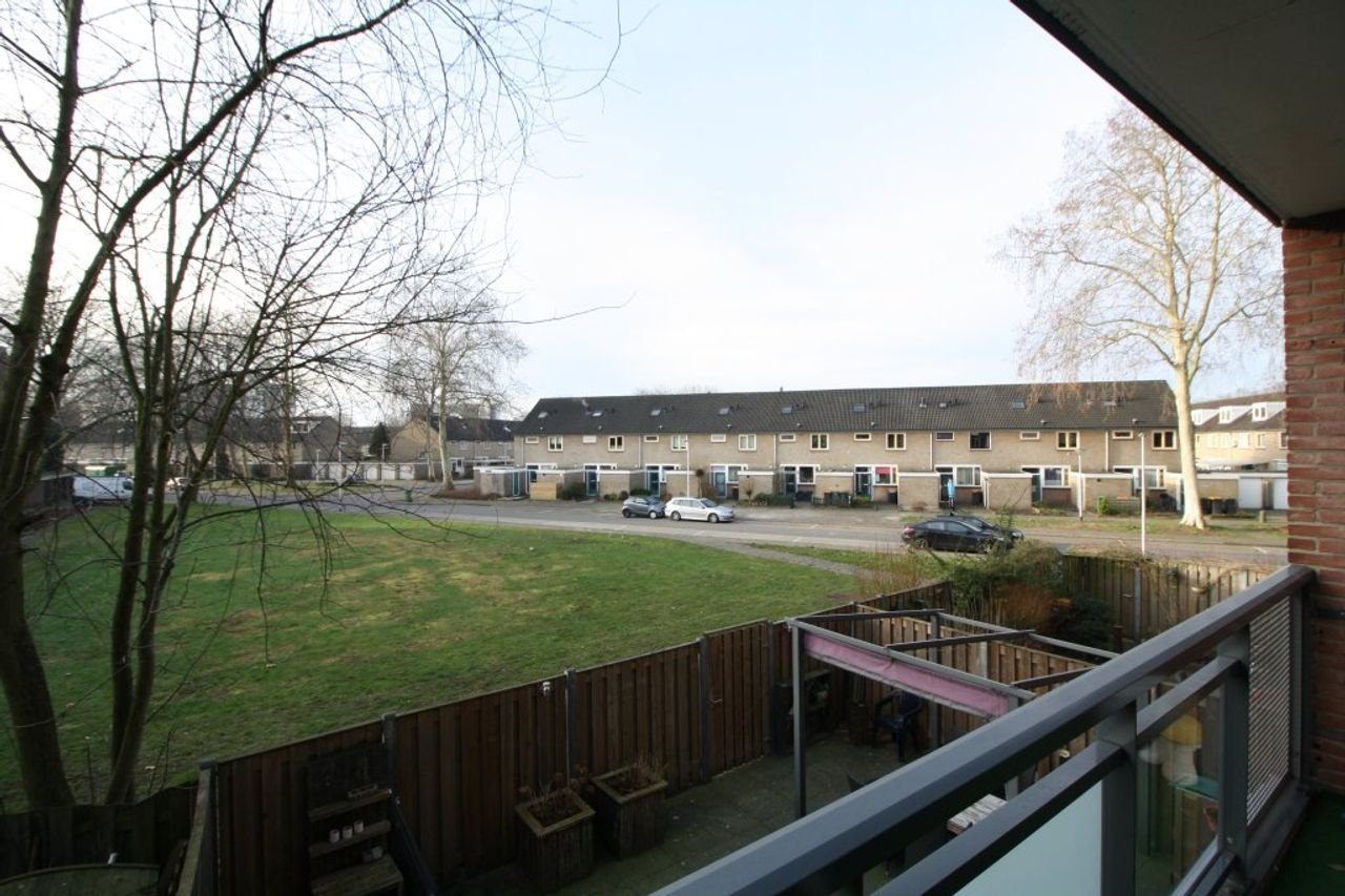 Furnished apartment with balcony - Image 9