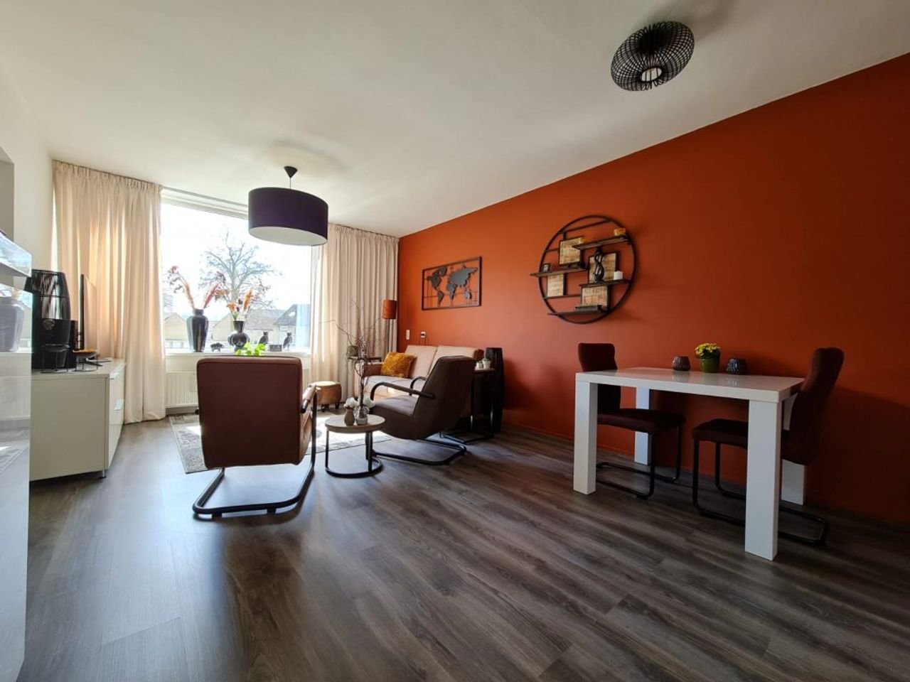 Furnished apartment with balcony - Image 5