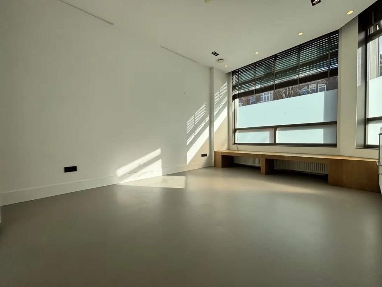 Slim ingedeelde studio met A-label aan de Valkenboslaan - Afbeelding 2