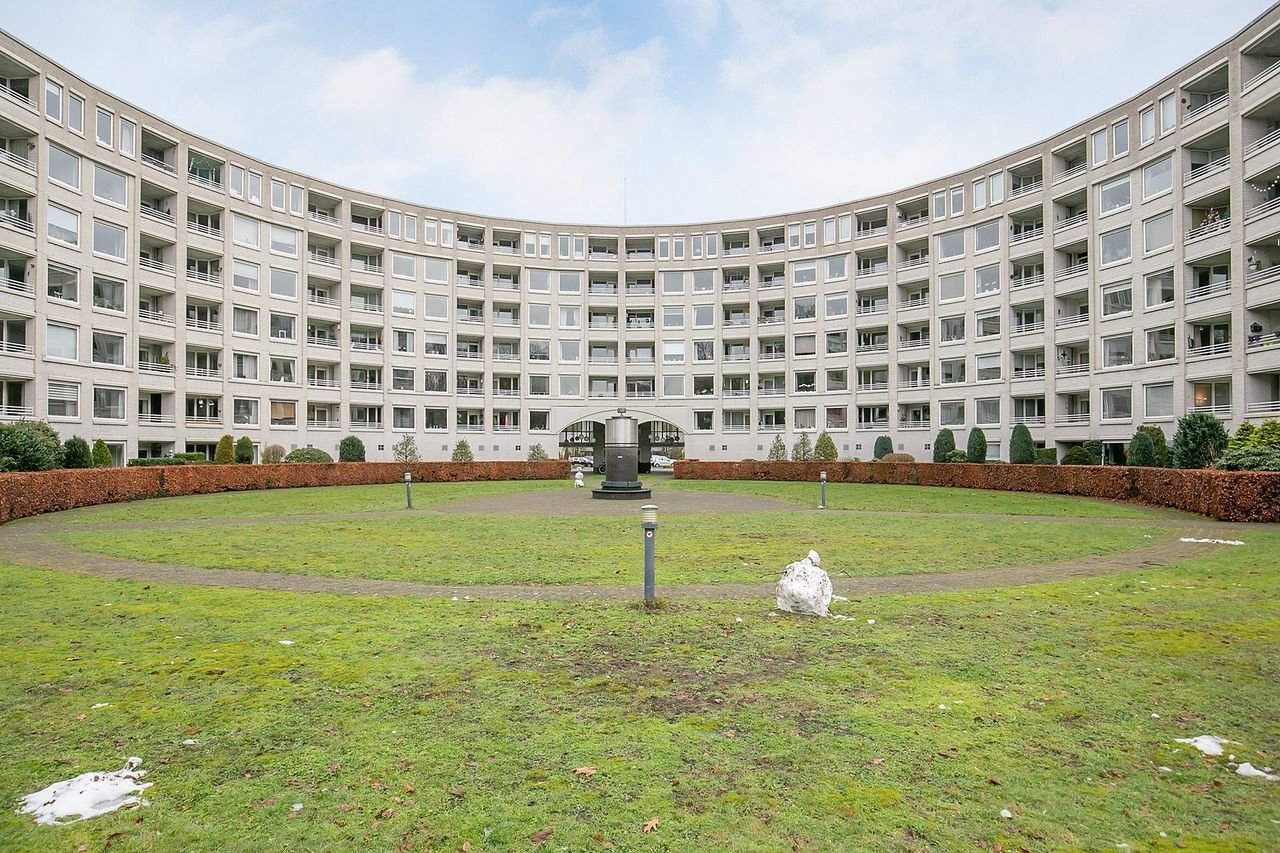Ruim 3-kamer appartement in het groen - Afbeelding 1