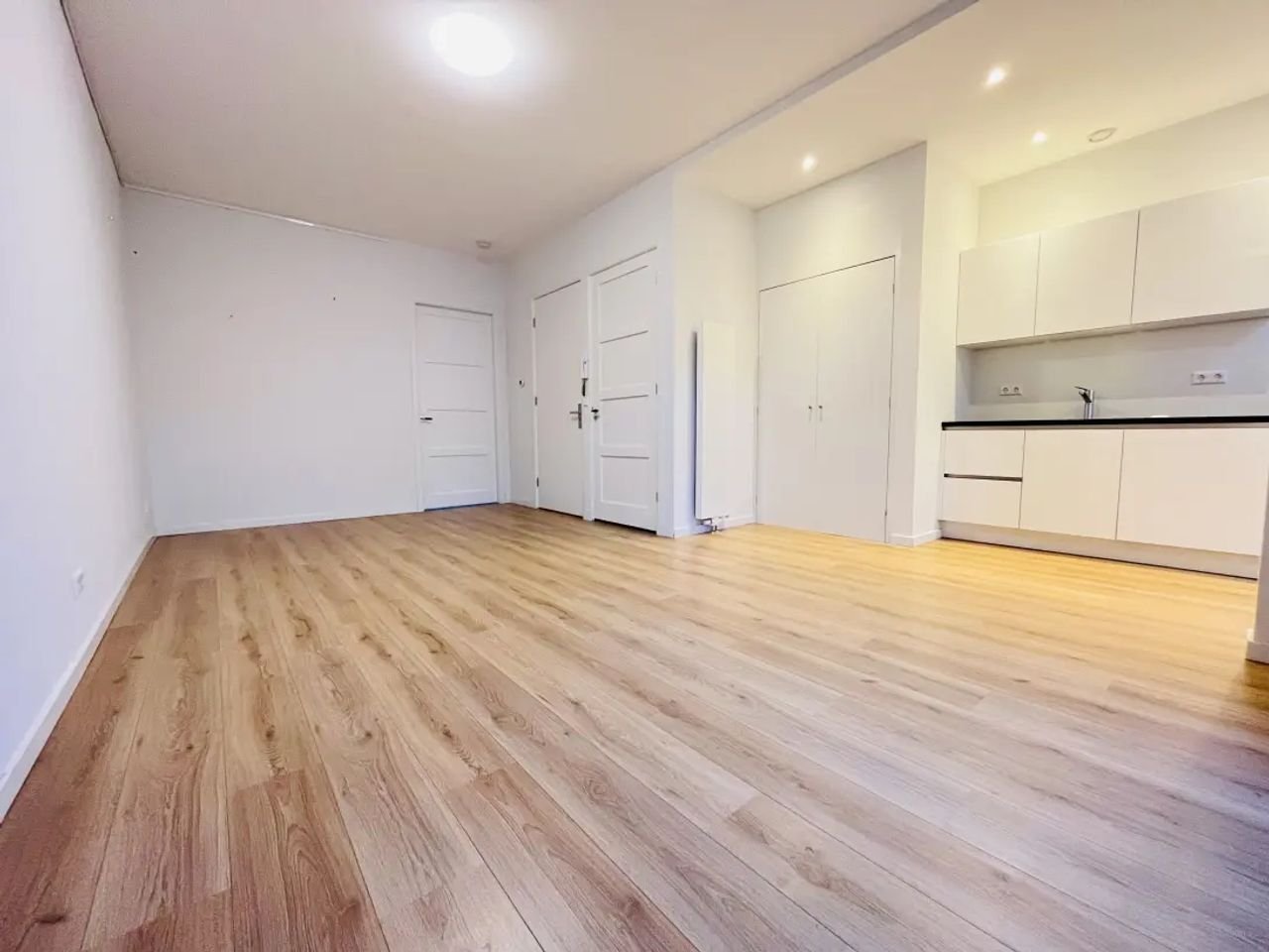 2-kamer woning met balkon in Scheveningen - Afbeelding 2