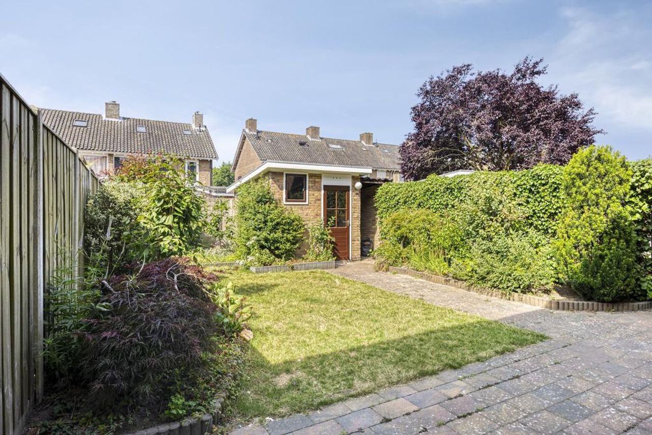 Renovated 5-bedroom house in Meilust - Image 4