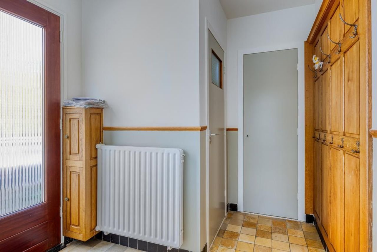 Renovated 5-bedroom house in Meilust - Image 8