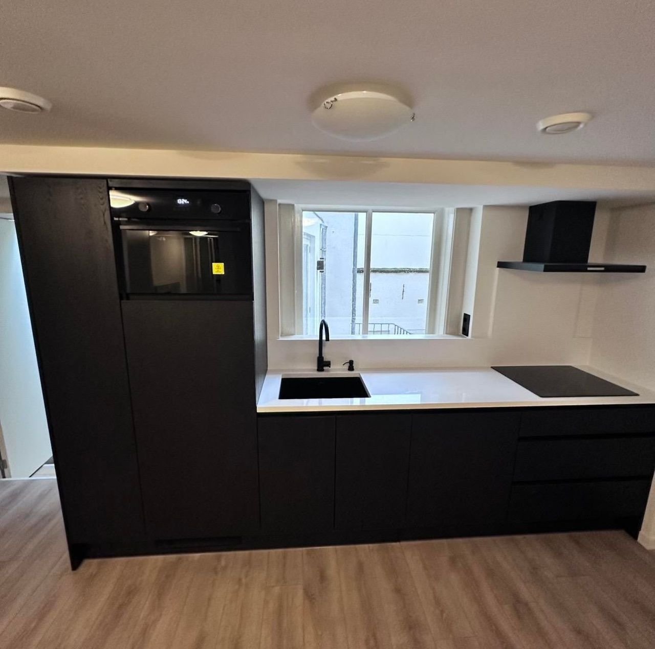 Modern apartment in the heart of Deventer - Image 1