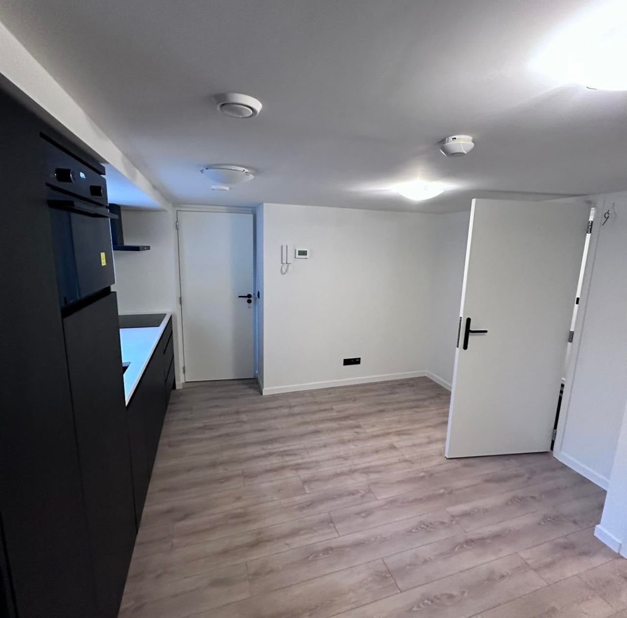 Modern apartment in the heart of Deventer - Image 5