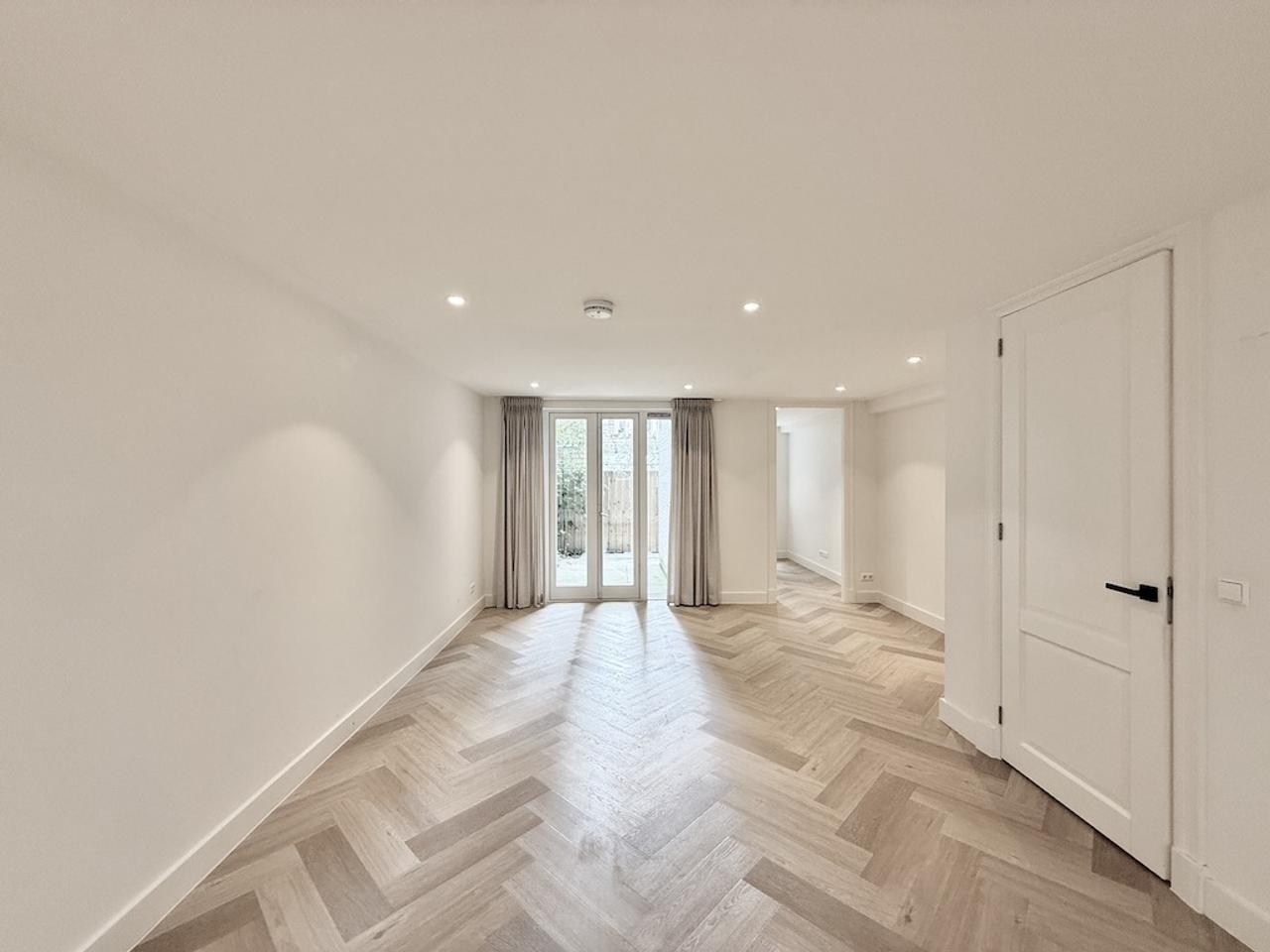 90m² apartment with garden in De Pijp - Image 3