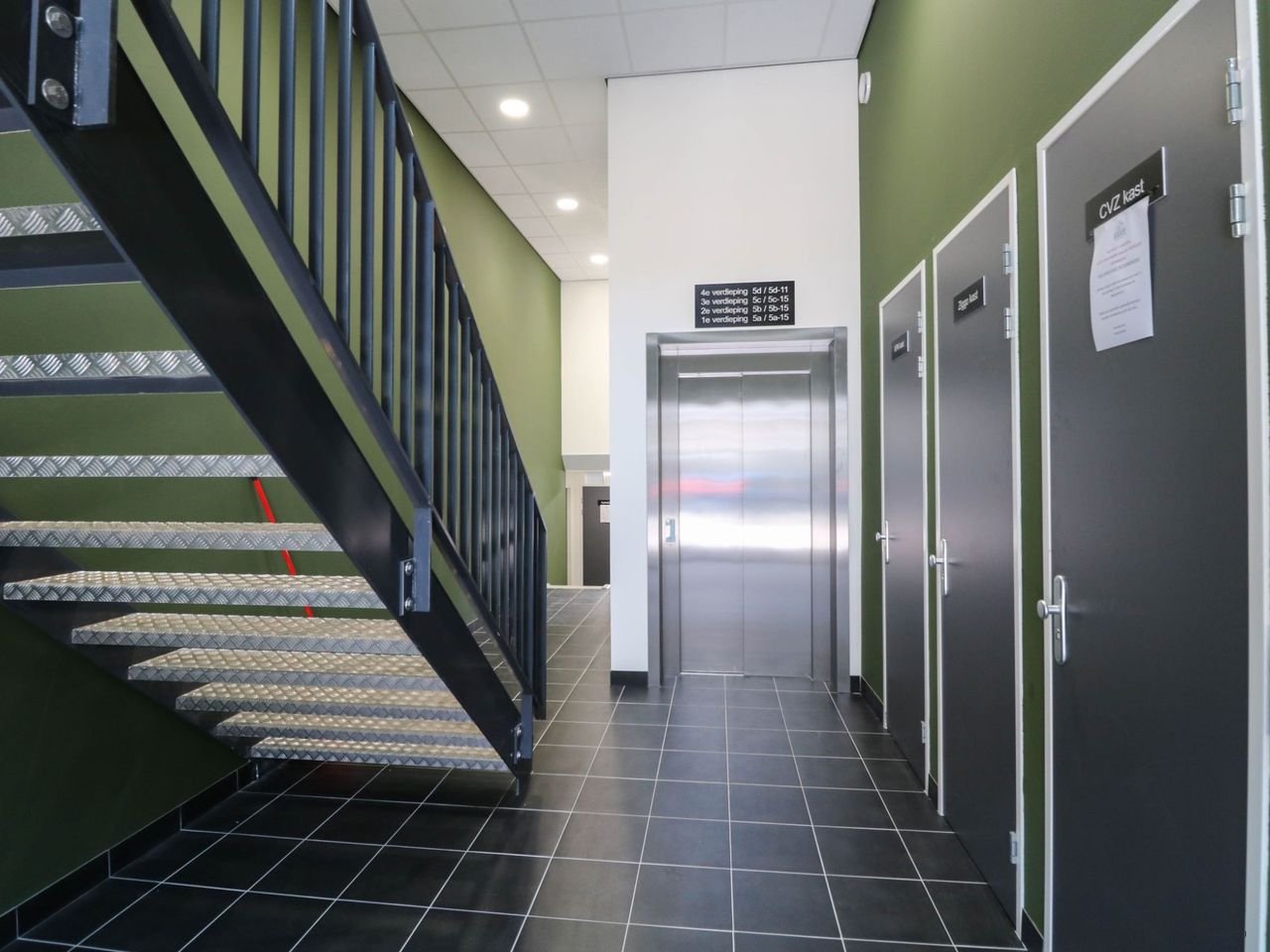 Modern maisonette in Zeeheldenkwartier - Image 13