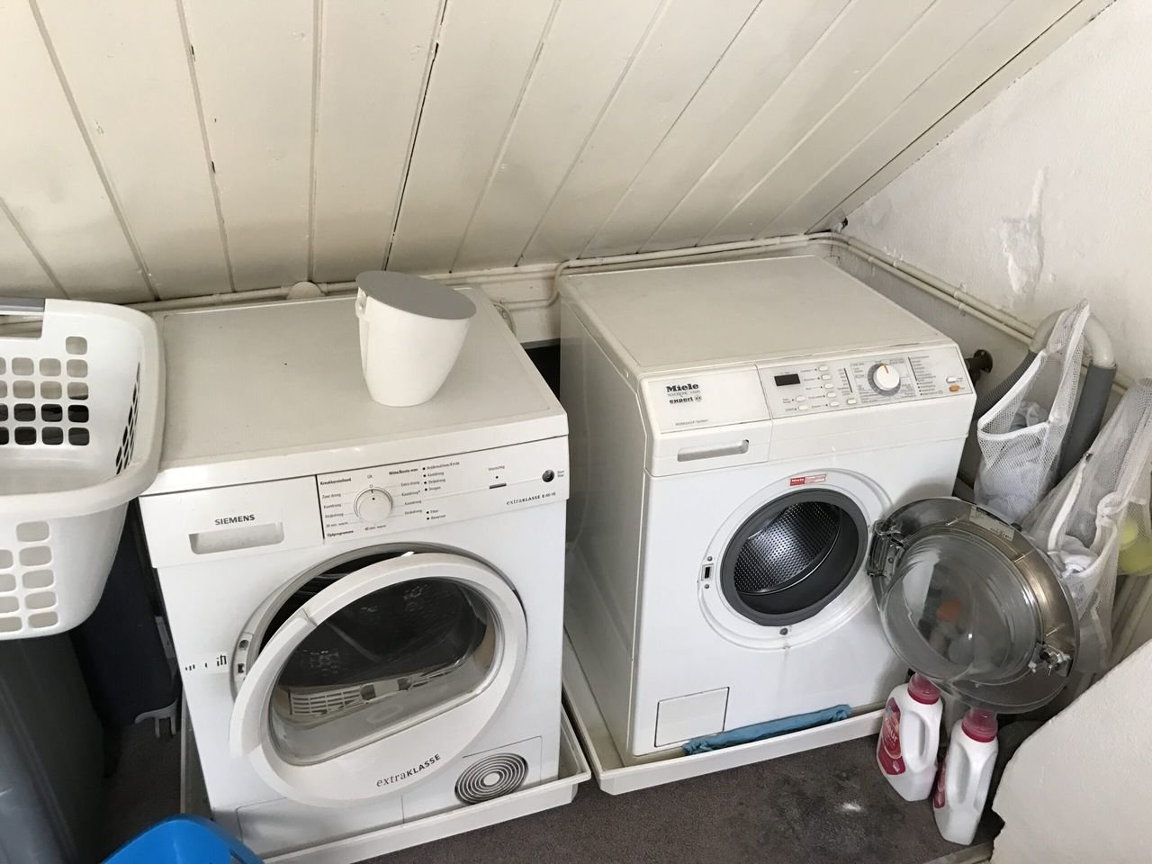 Characteristic house with sunny garden - Image 13