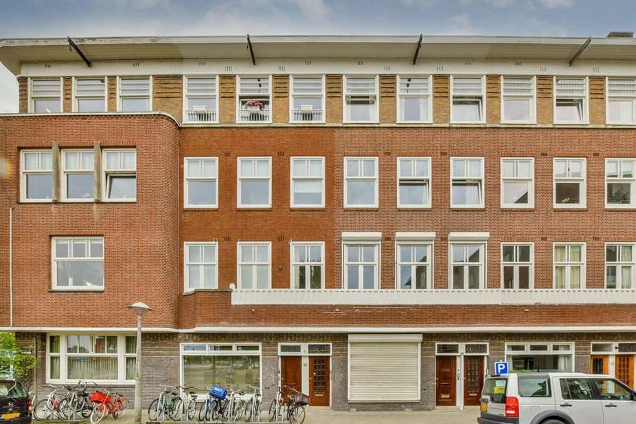 Gerenoveerd benedenhuis aan de Amstel - Afbeelding 1