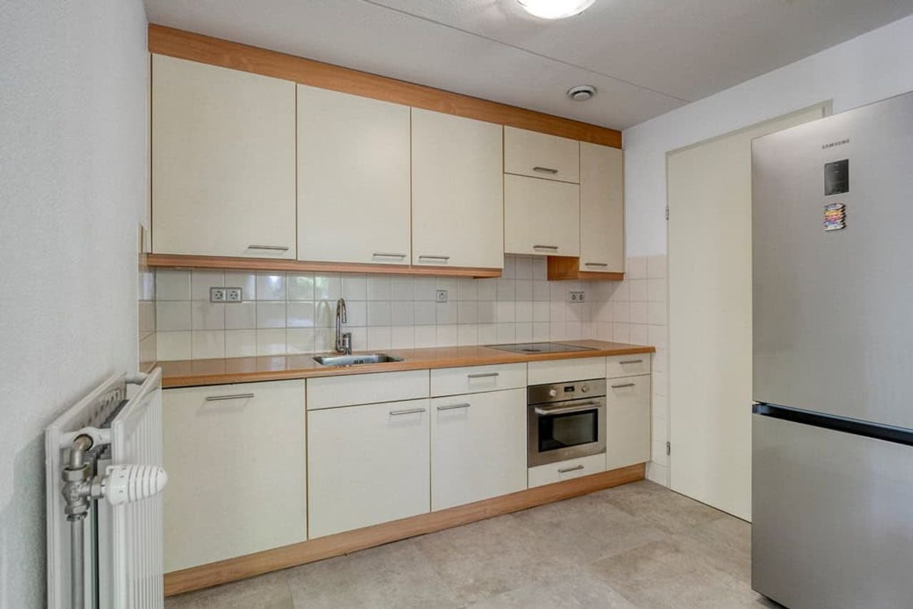 Spacious living in Amstelveen City Centre - Image 7