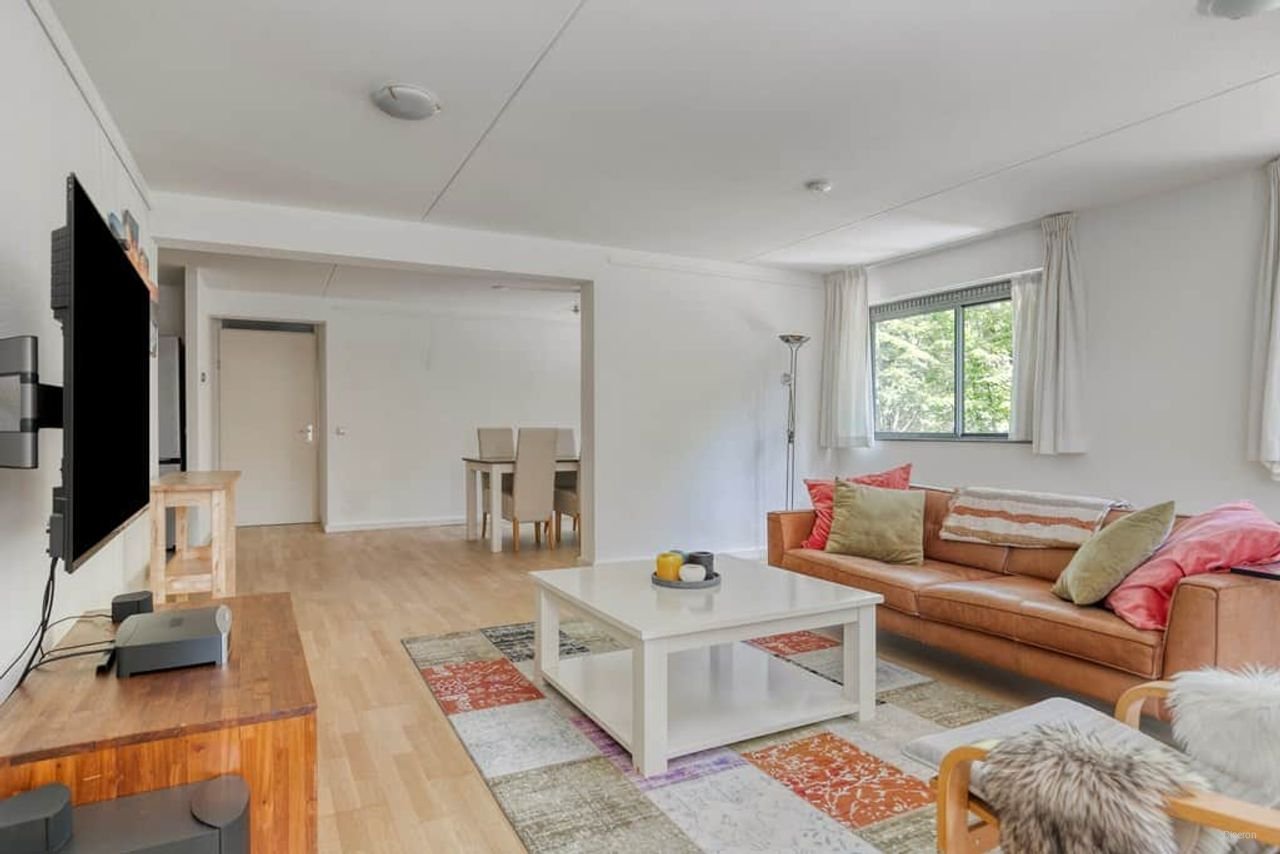 Spacious living in Amstelveen City Centre - Image 3