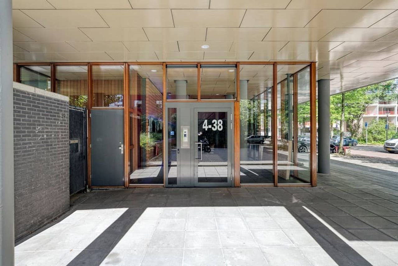 Spacious living in Amstelveen City Centre - Image 22