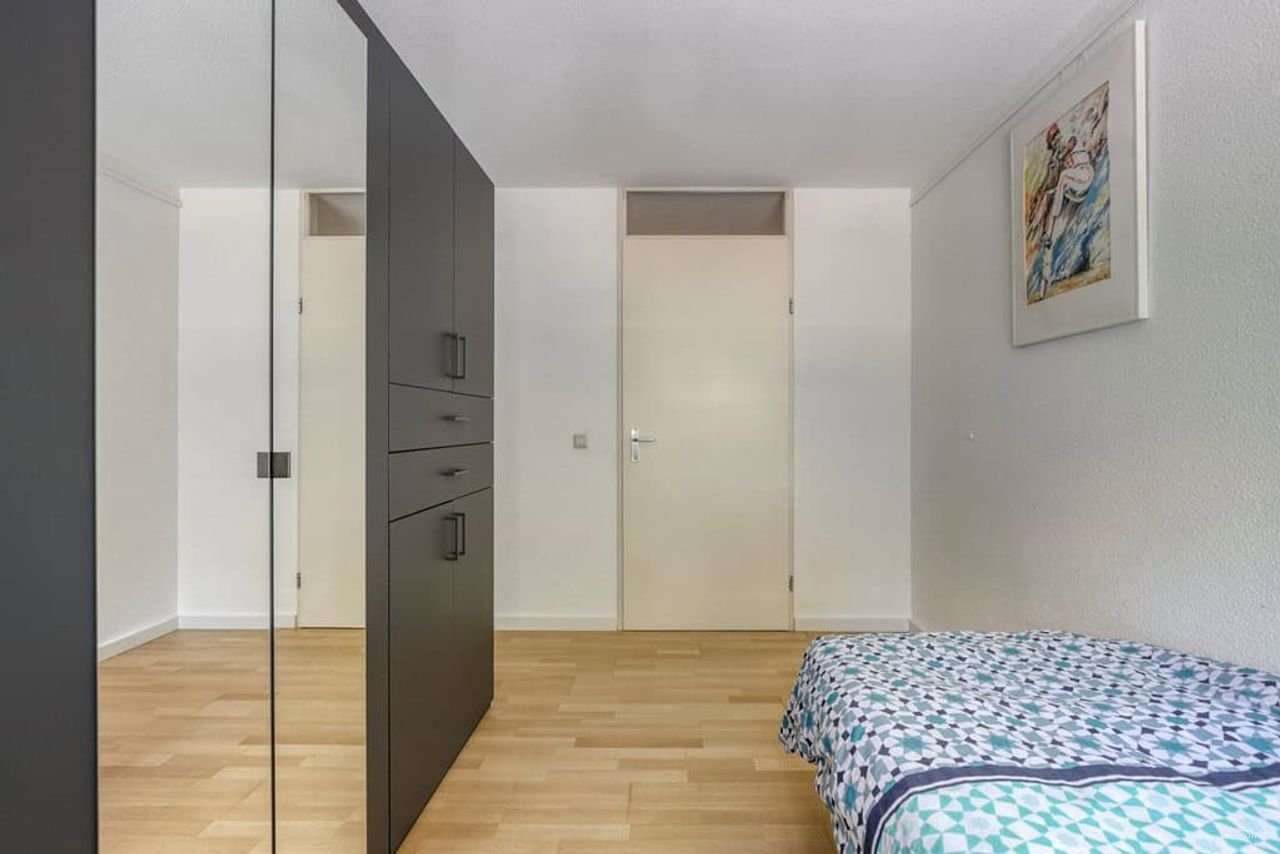 Spacious living in Amstelveen City Centre - Image 16