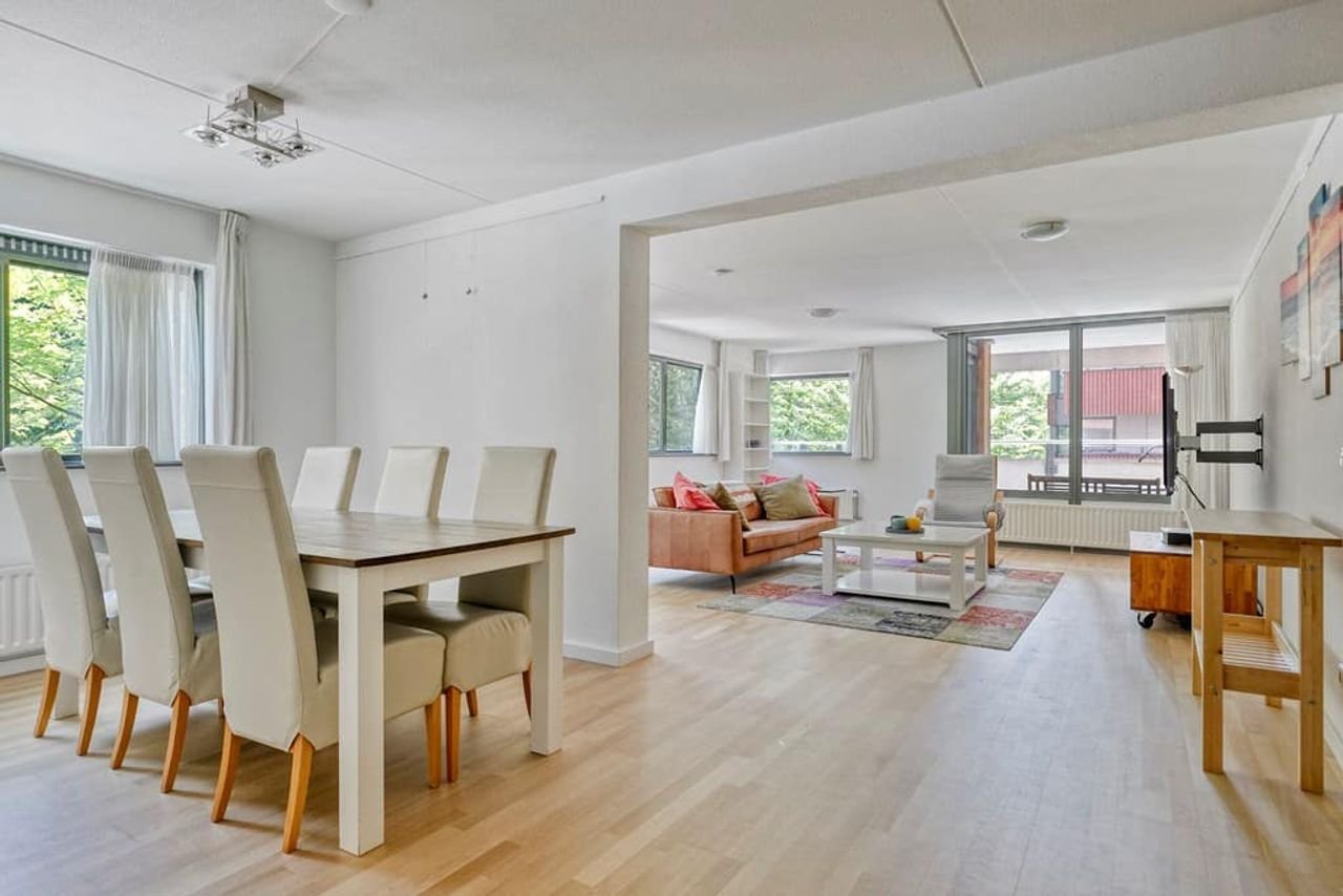 Spacious living in Amstelveen City Centre - Image 4