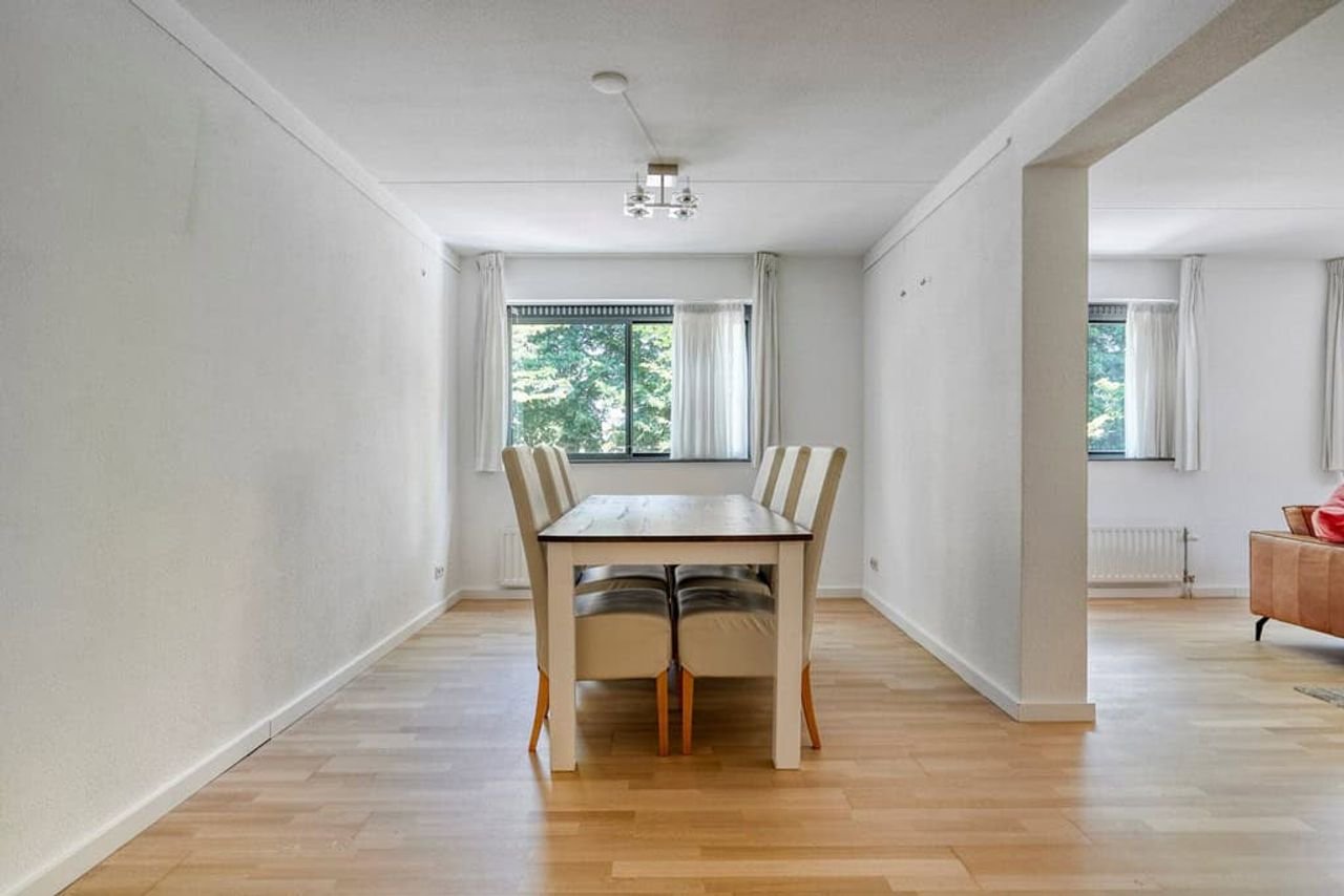 Spacious living in Amstelveen City Centre - Image 5