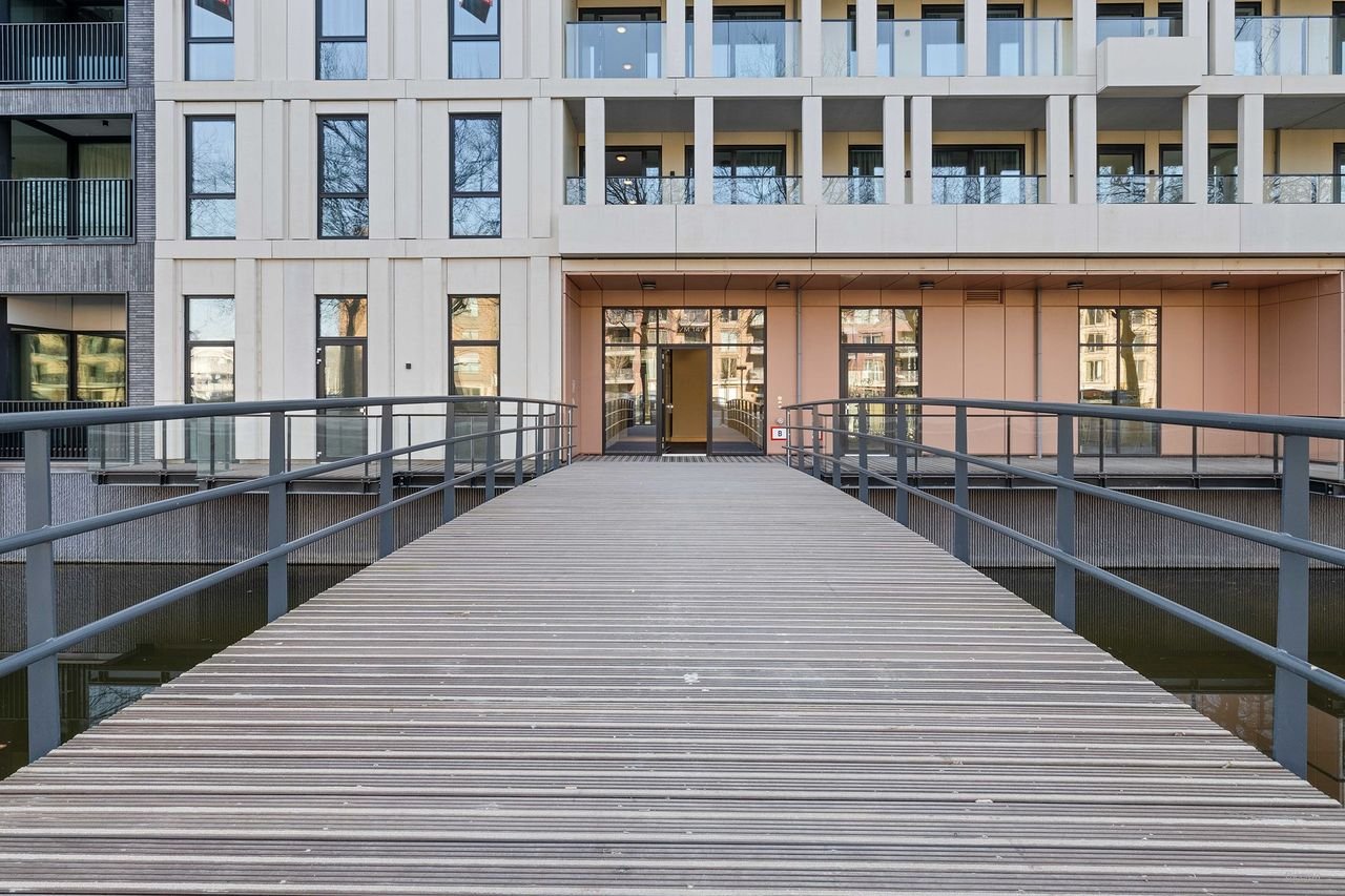 Luxury top-floor apartment in Hyde Park - Image 37