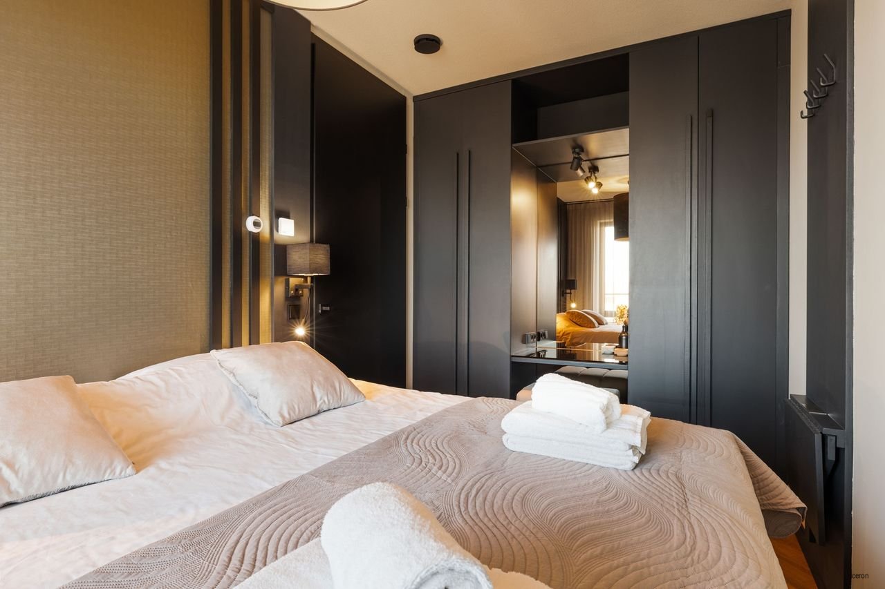 Luxury top-floor apartment in Hyde Park - Image 5