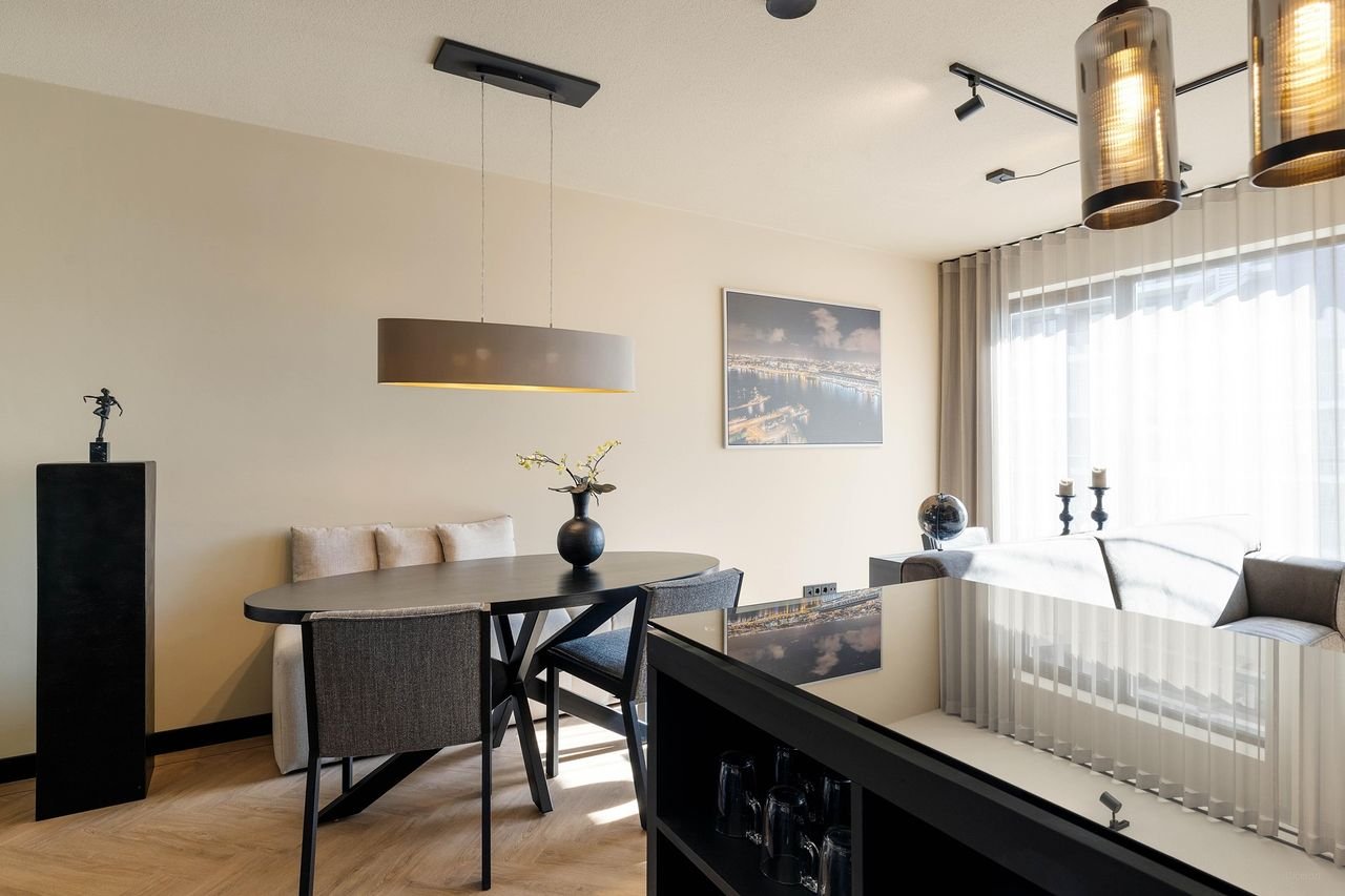 Luxury top-floor apartment in Hyde Park - Image 21