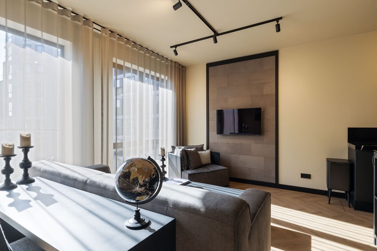 Luxury top-floor apartment in Hyde Park - Image 22