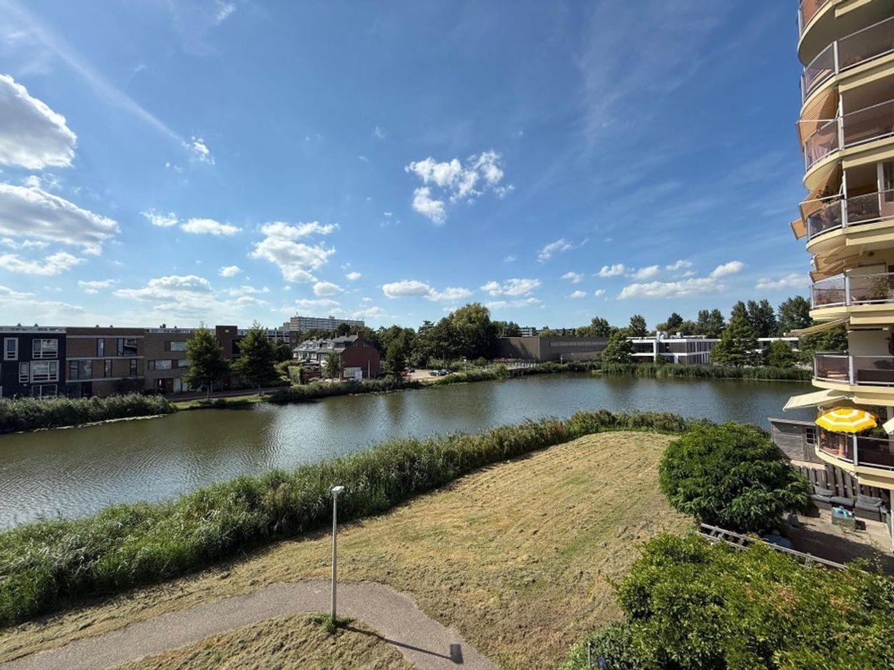 Spacious 4-room apartment: Fuutlaan - Image 35