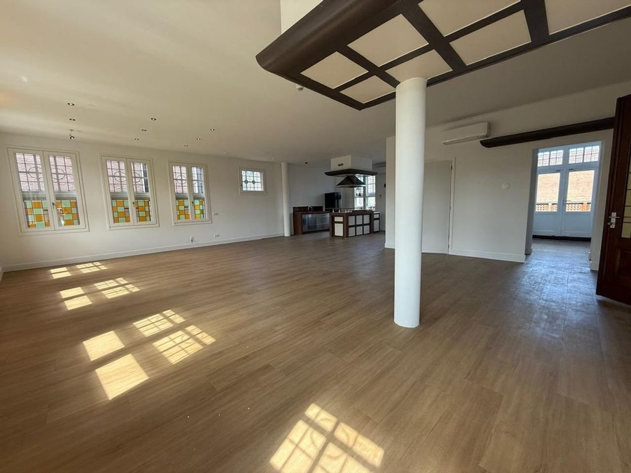 Renovated apartment in the heart of Dordrecht - Image 16