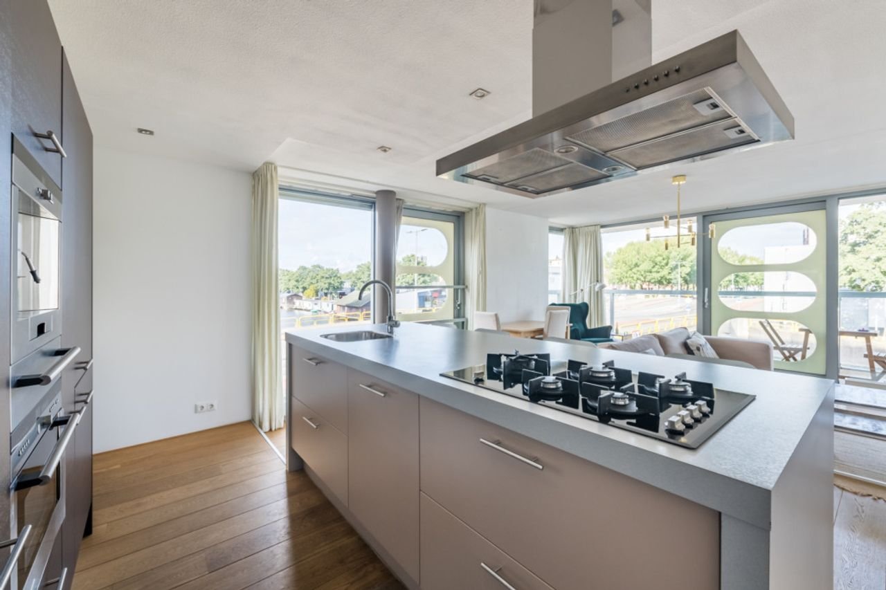 3-kamer appartement met balkon en parking - Afbeelding 6