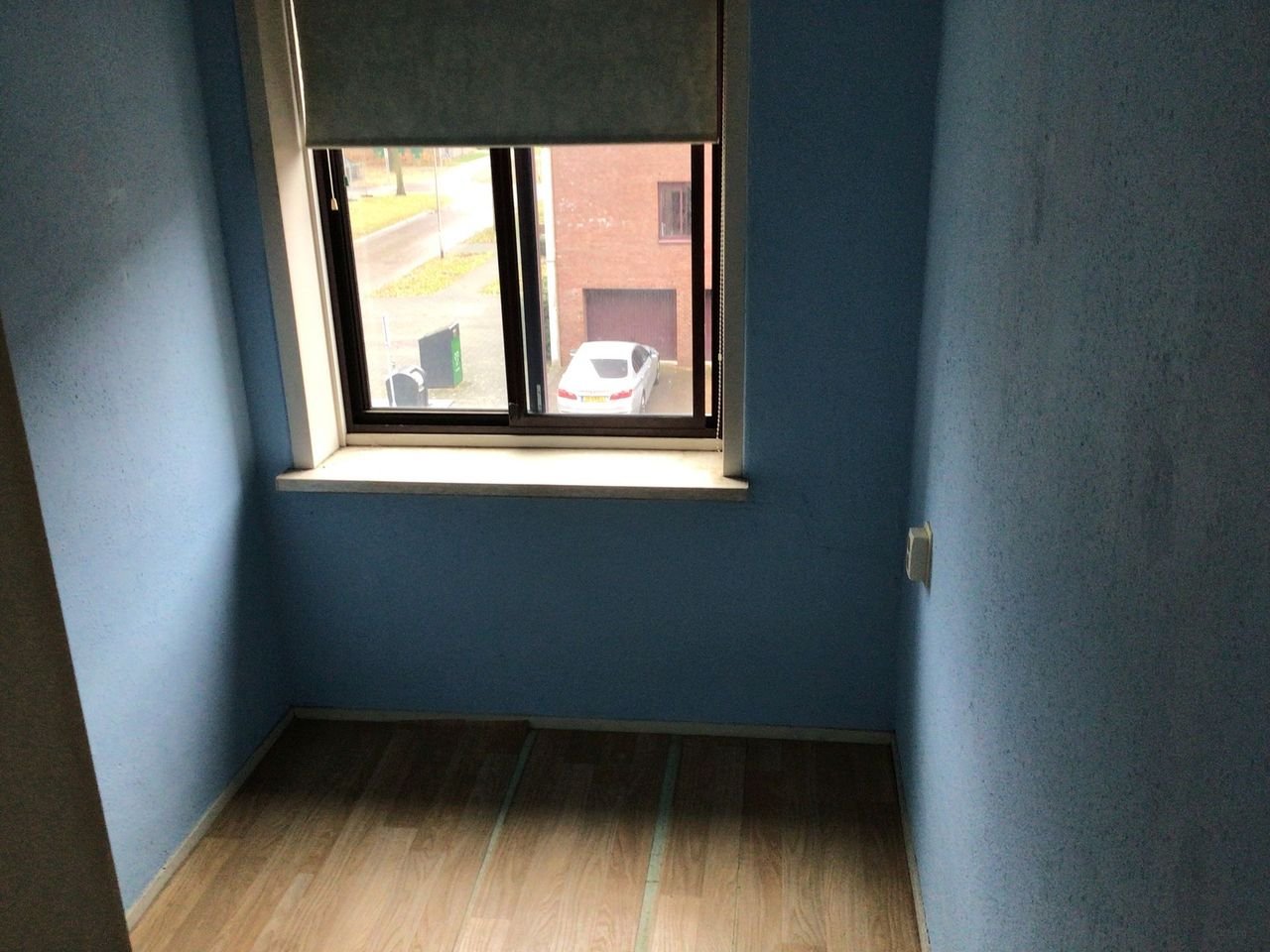 Affordable apartment with balcony - Image 5