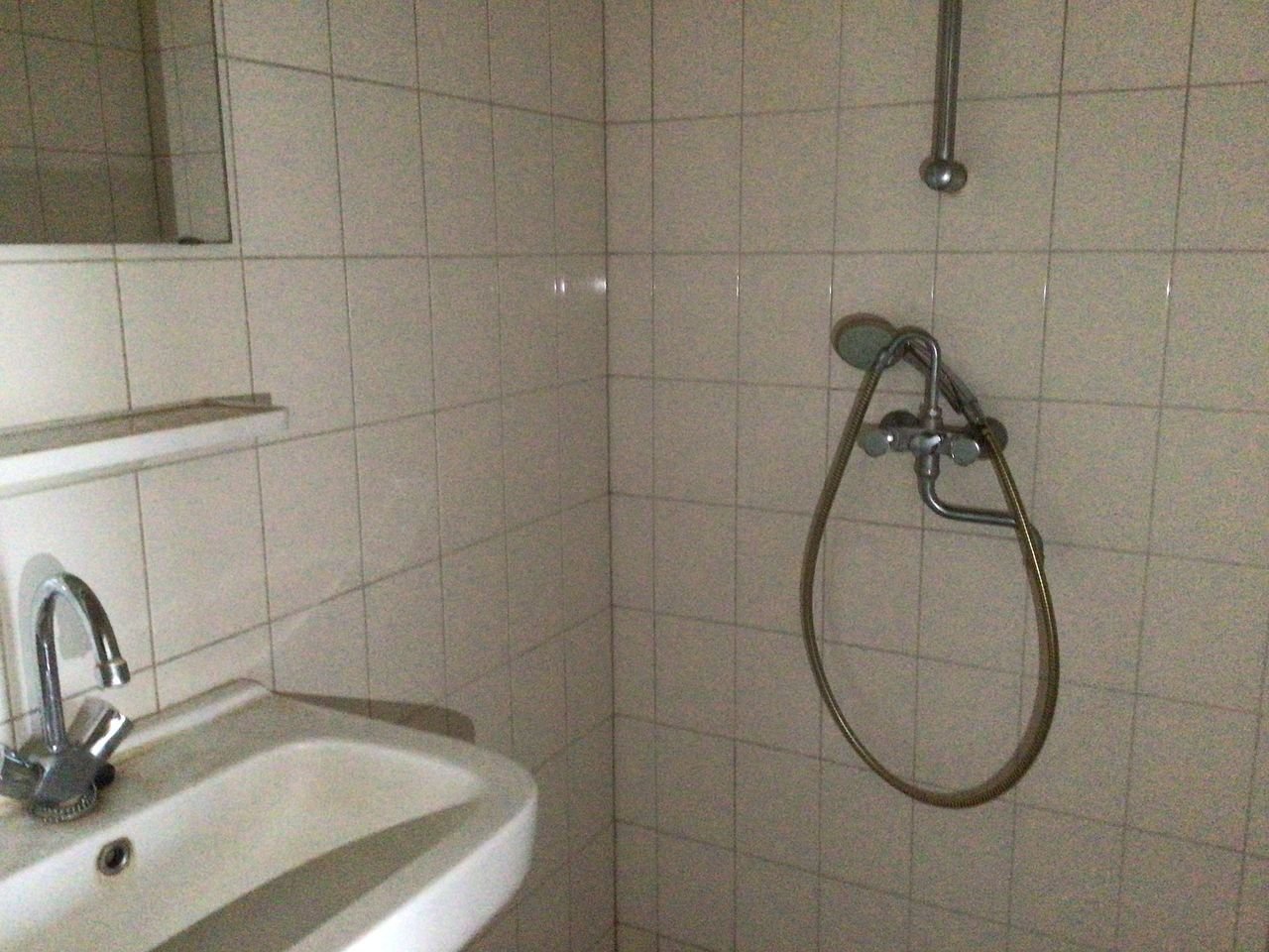 Affordable apartment with balcony - Image 1