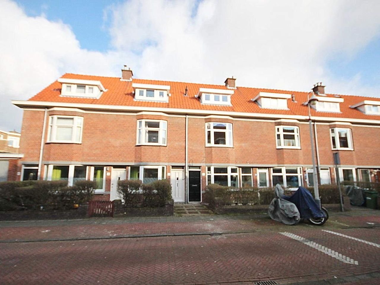 Ruime maisonette met balkon in Laakkwartier - Afbeelding 1