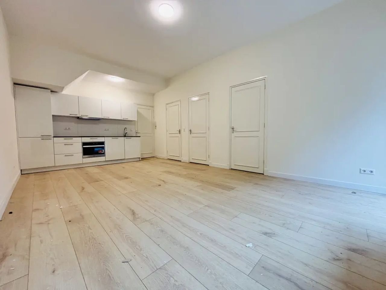 Benedenwoning met riante tuin in Bomenbuurt - Afbeelding 3