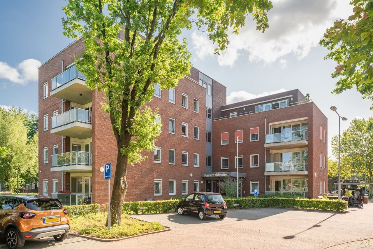 Ruim appartement (93m²) met vrij uitzicht - Afbeelding 1