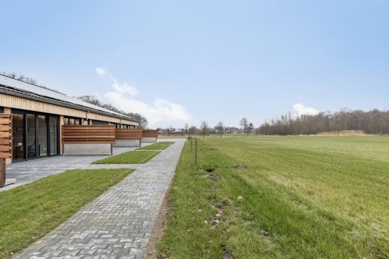 Furnished apartment with terrace - Image 25