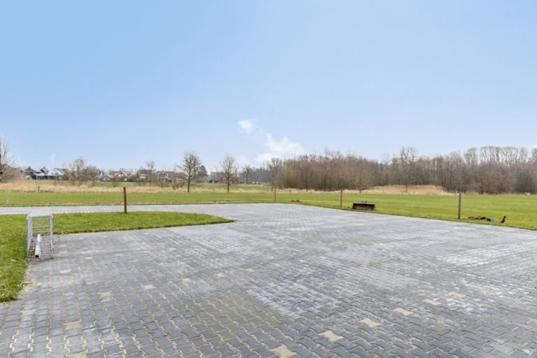 Furnished apartment with terrace - Image 30