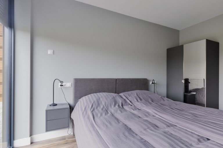 Furnished apartment with terrace - Image 18