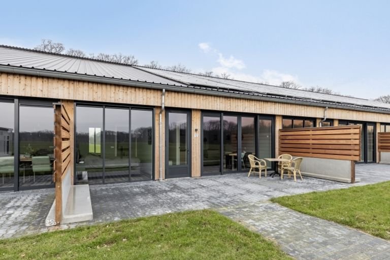 Furnished apartment with terrace - Image 27